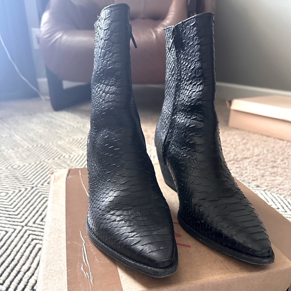 Matisse Caty Black Leather Boots